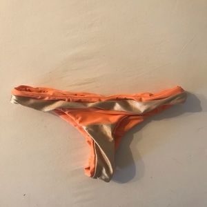 NWOT Issa de Mar reversible bikini bottom